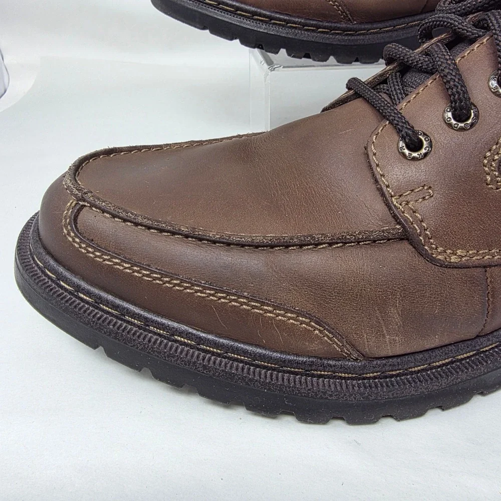 Dockers ships from